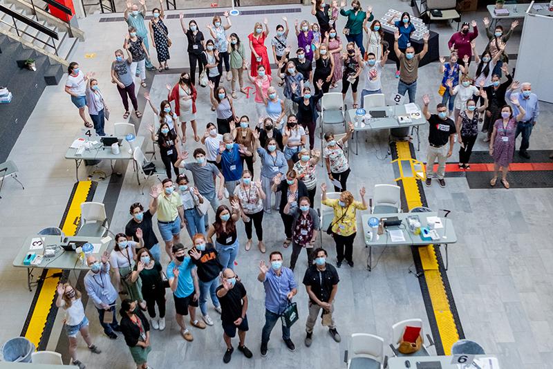 Many University of Guelph students, staff and faculty at the vaccination clinic on campus
