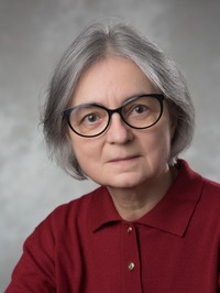 Headshot of Dr. Anna Lawniczak