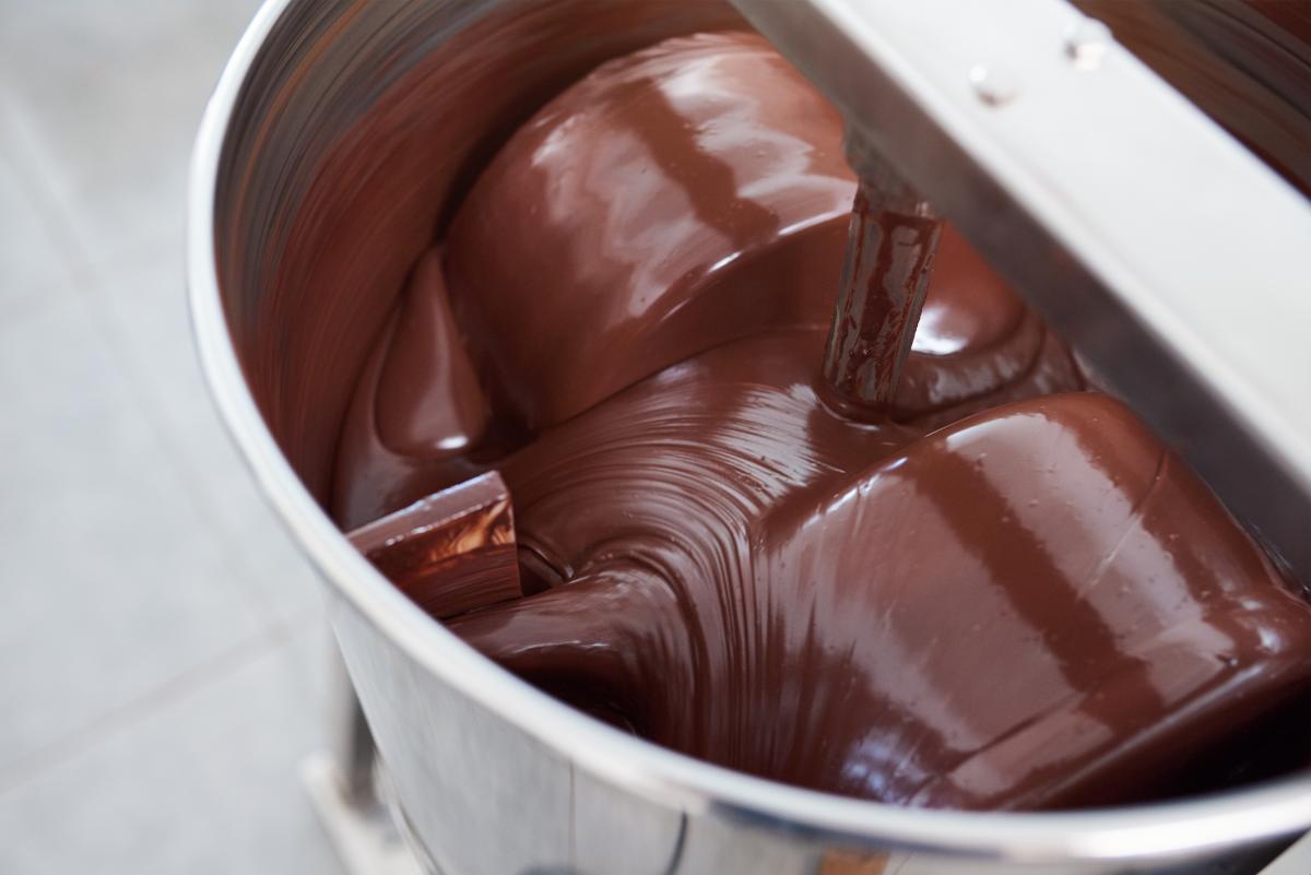 Chocolate grinding