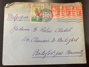  A white envelope from 1934 with stamps across the top